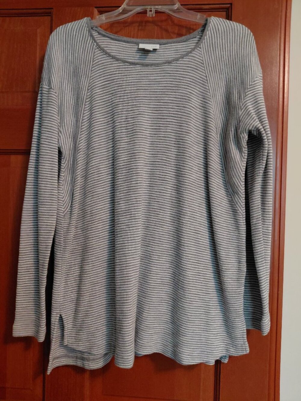 J.Jill  Nice gray and white top.  Size M   Long sleeve.